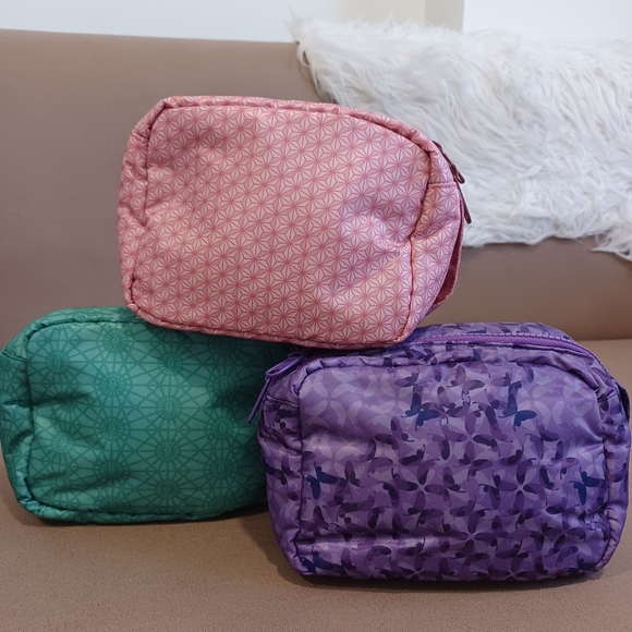 Demon Slayer cosmetic bags (set of 3) - Picture 3 of 17